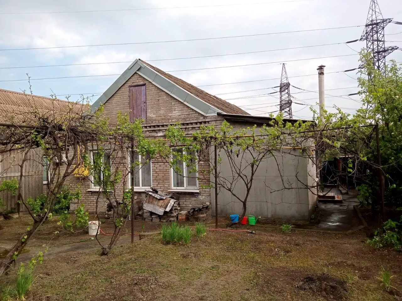 Продаж будинку 78.6 м² 5.66 соток.