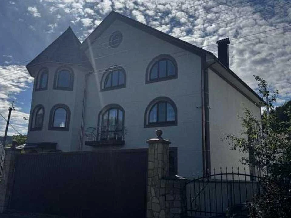 Будинок. Івано-Франківськ, вулиця Марійки Підгірянки