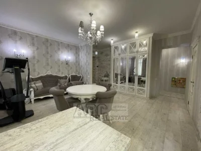 I will sell an exclusive apartment in the city of Zahisnyky Ukrainy