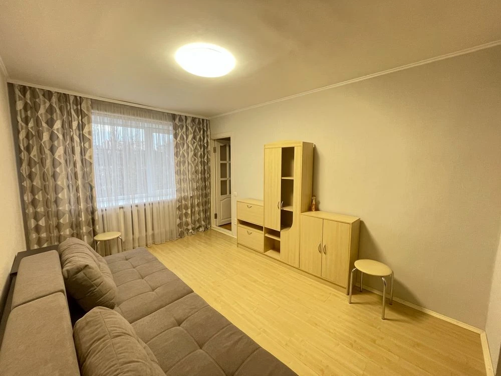 Spacious 2-bedroom apartment with renovation and furniture