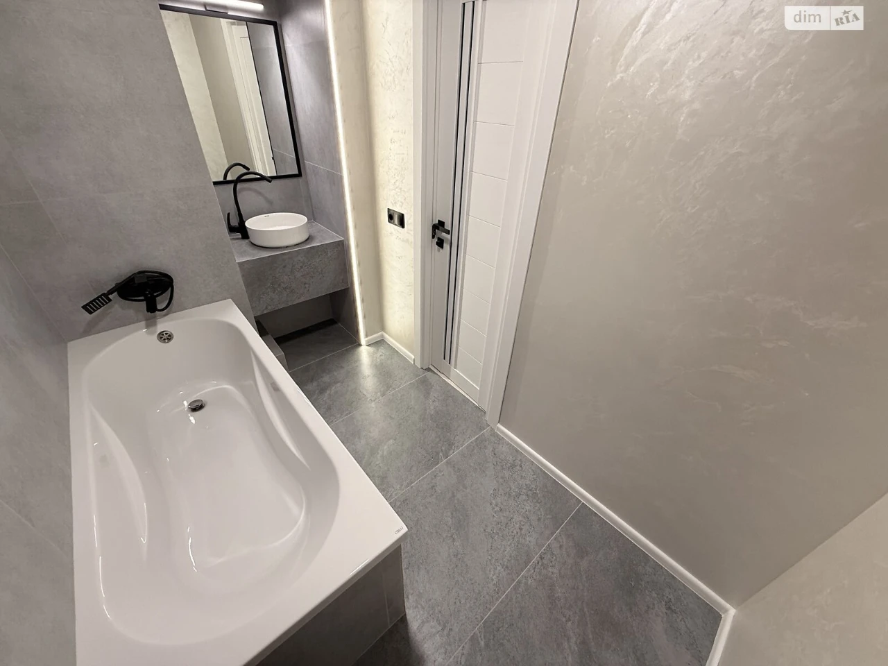 Sale of Apartment in Microdistrict No. 6