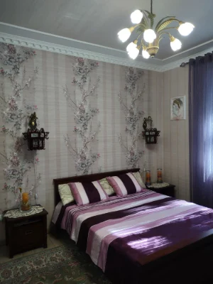Sale of a 3-room new building in the city center, Kyivska