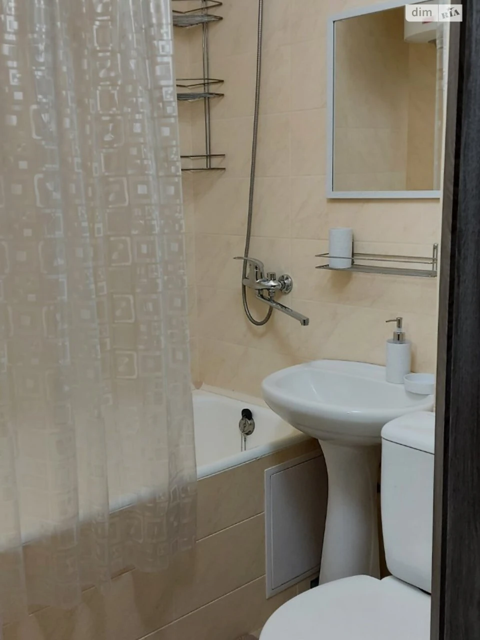 Long-Term Rental Apartment, Obolonnё