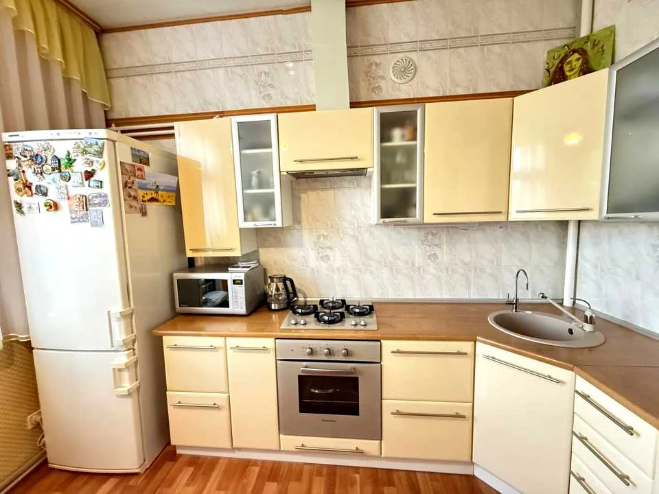Apartment. Dmitry Yavornitsky Street, Dnipro
