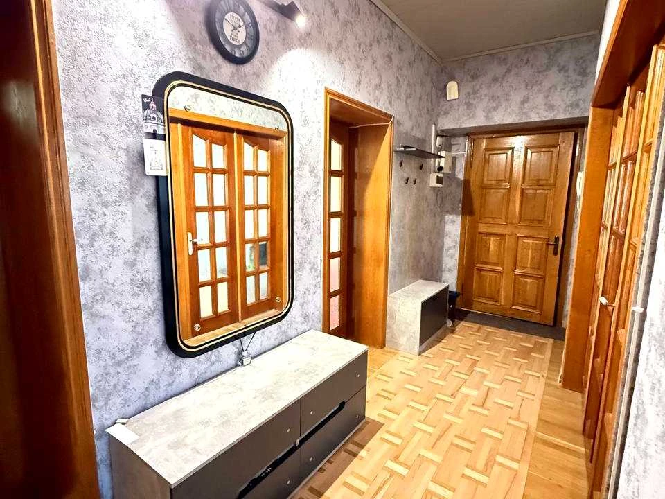 Apartment. Dmitry Yavornitsky Street, Dnipro