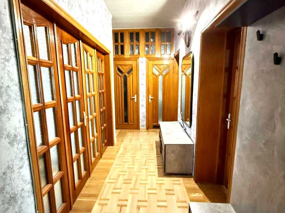 Apartment. Dmitry Yavornitsky Street, Dnipro