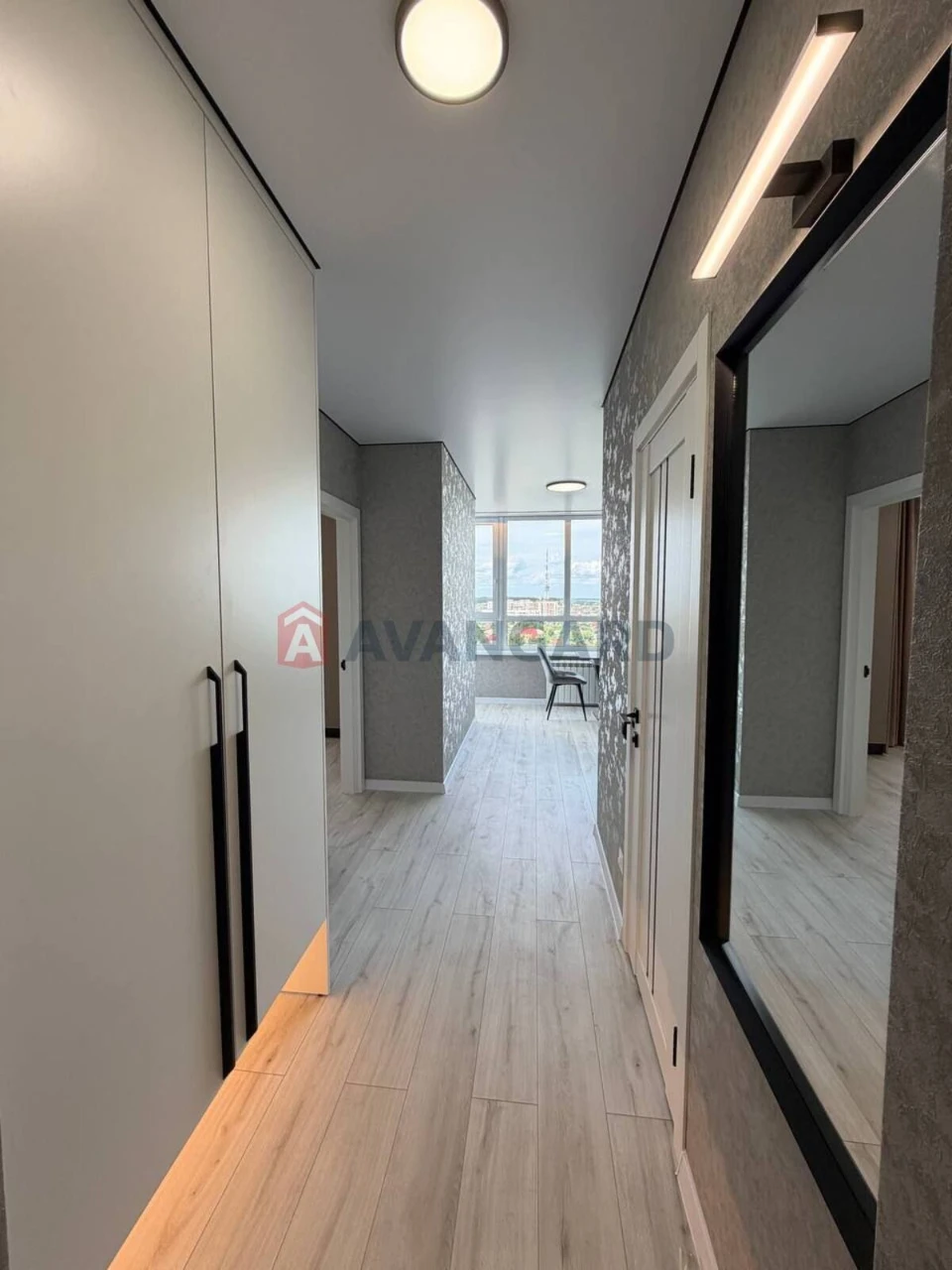 Sale of a modern, panoramic two-bedroom apartment in the center of Cherkasy