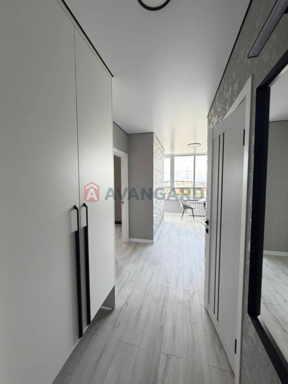 Sale of a modern, panoramic two-bedroom apartment in the center of Cherkasy