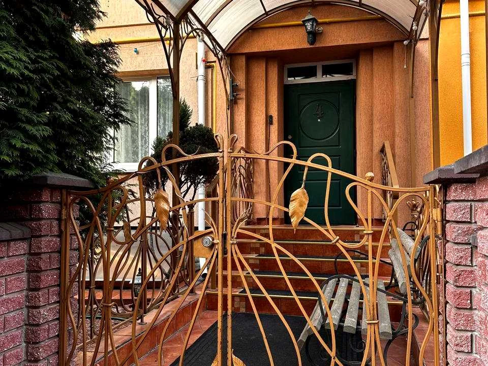 Townhouse. Rivne, Petro Poltavy St.