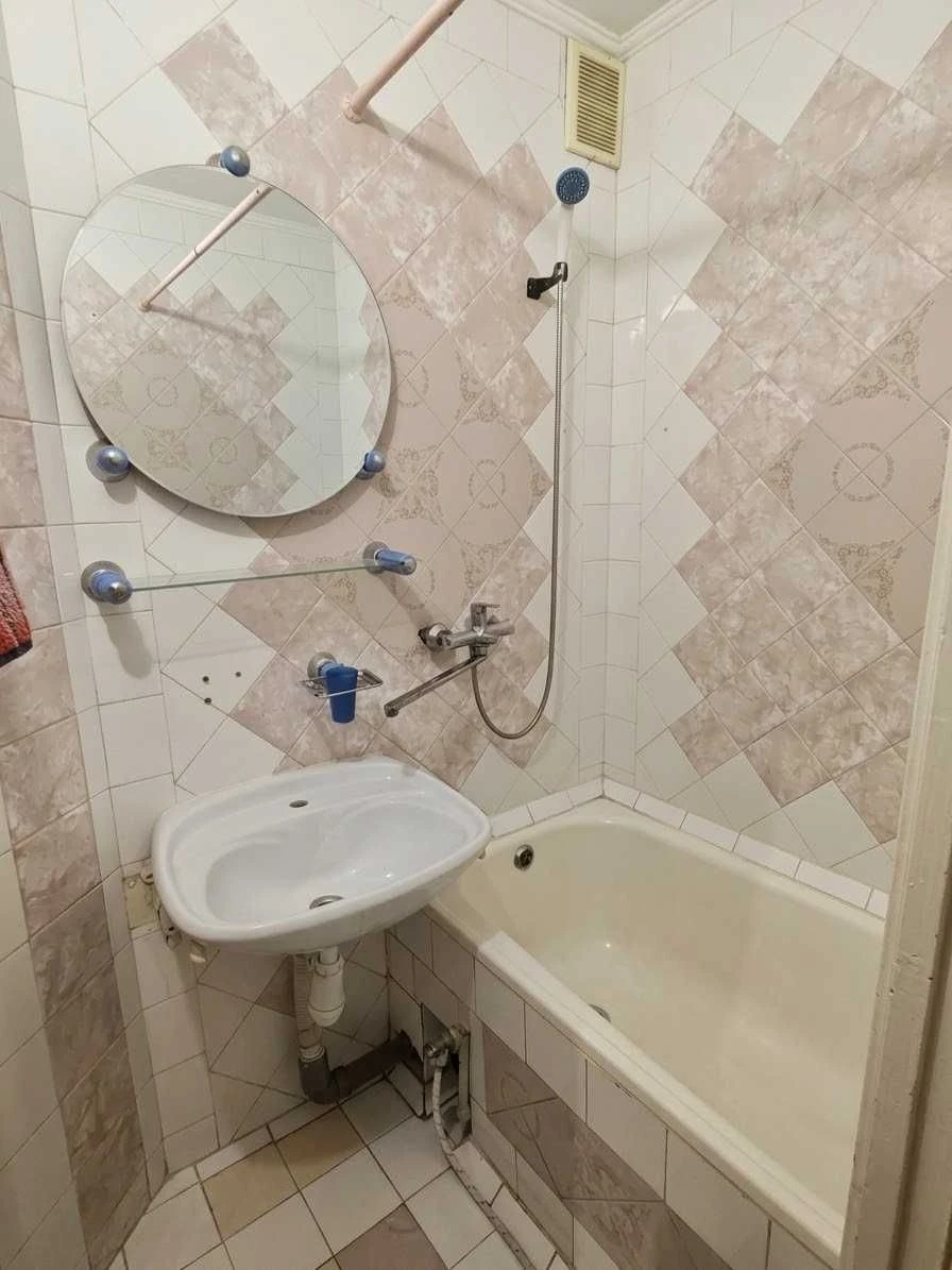 Sale of a 2-bedroom apartment 52.2 sq. m on Okeanivska Street! 24500 UAH