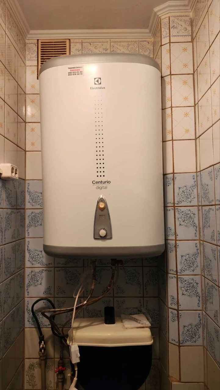Selling 3-room apartment 69.6 sq. m on Okeanivska Street! Price 4200