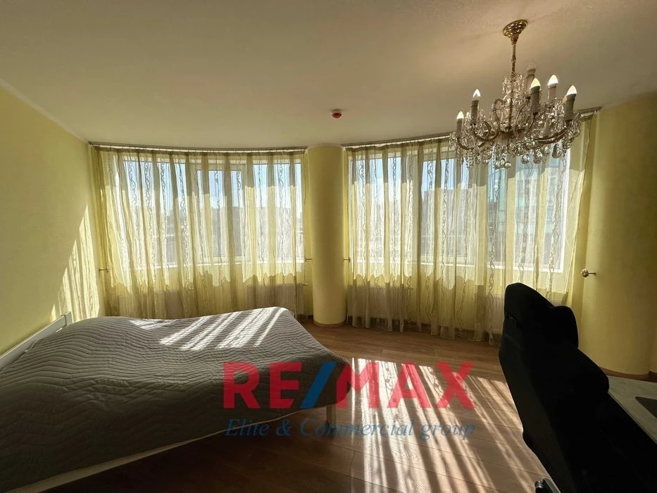 Without %Apartment for sale 165.6m2 4-room. Holosiivskyi Ave. 30-
