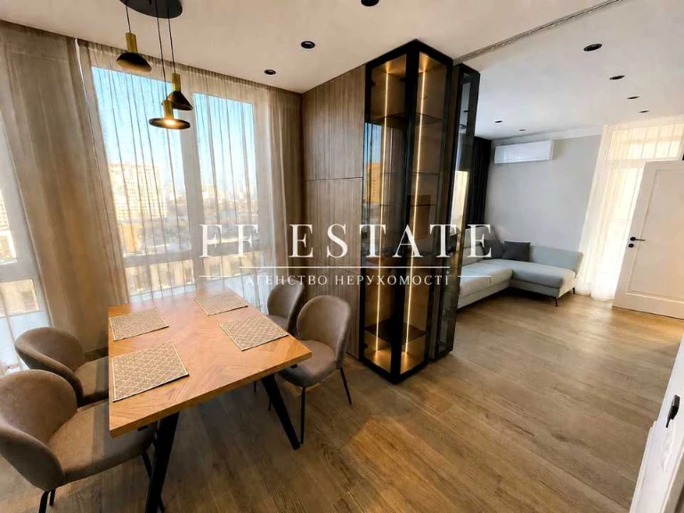 Apartment. Salutna St, Kyiv