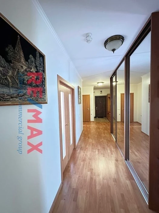 Without %Apartment for sale 165.6m2 4-room. Holosiivskyi Ave. 30-