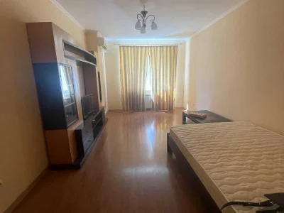 Квартира. Киев, улица Драгомынова