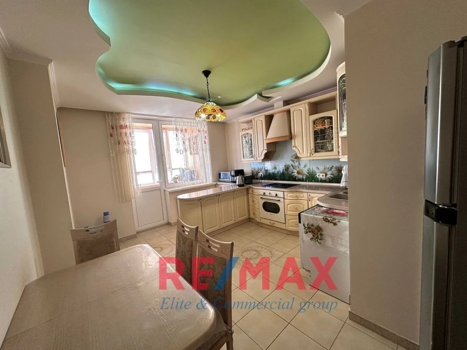 Without %Apartment for sale 165.6m2 4-room. Holosiivskyi Ave. 30-