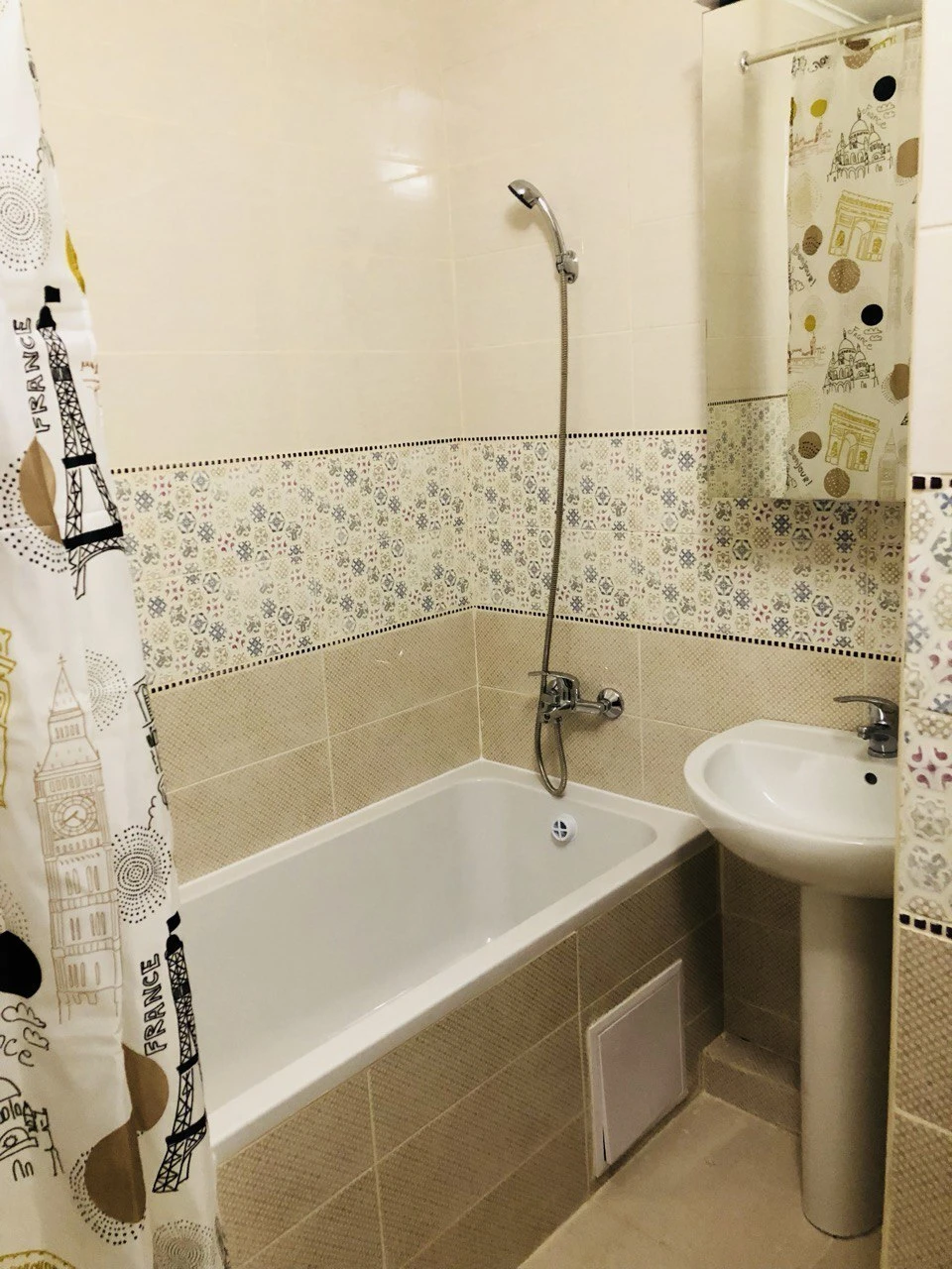 Сдам 1-комнатную квартиру 45 м², улица Скакуна, 23