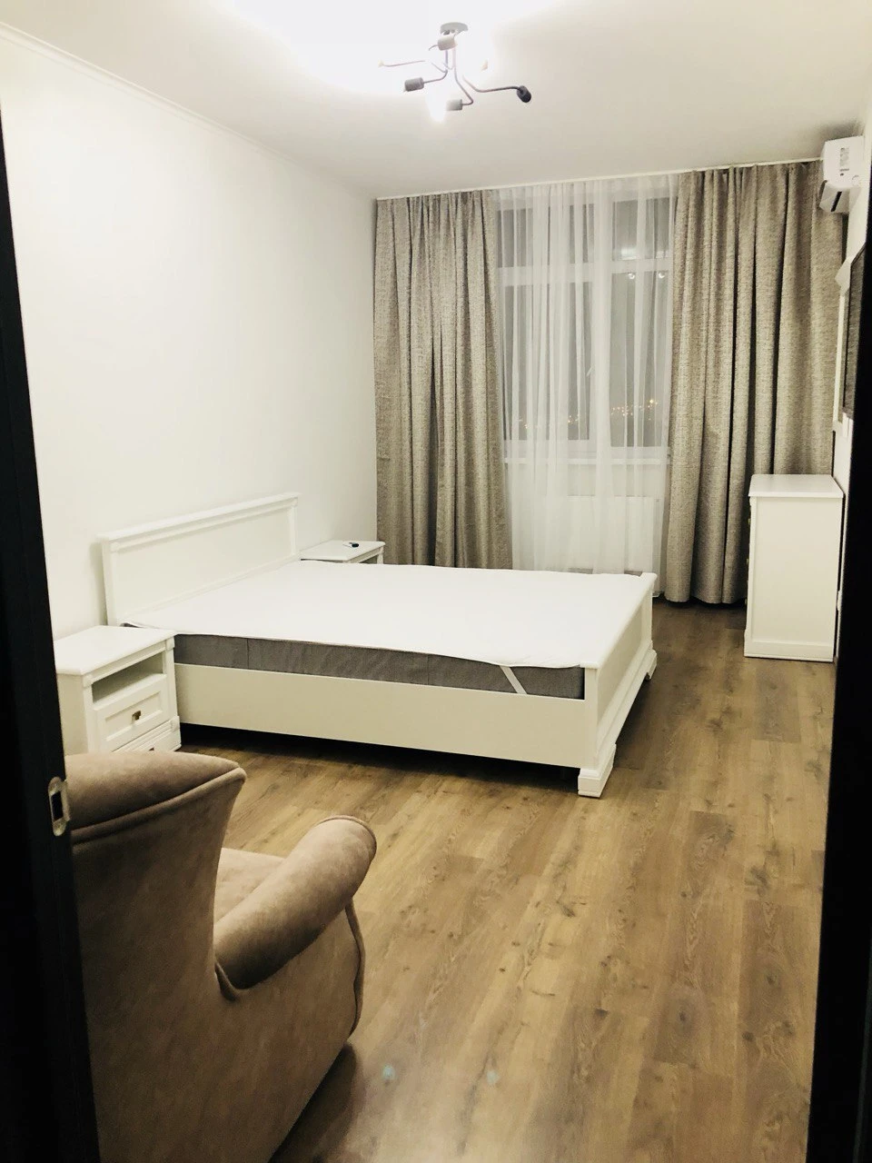 Сдам 1-комнатную квартиру 45 м², улица Скакуна, 23