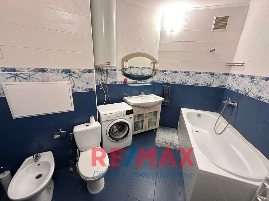 Without %Apartment for sale 165.6m2 4-room. Holosiivskyi Ave. 30-