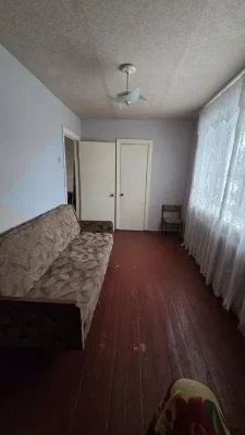 Продам 2 комн. квартиру середина пр. А. Поля