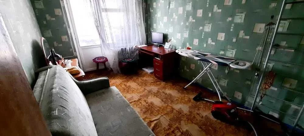 For Sale 4-room 91.9 m² | Topol-3 | Zaporozhskoe Shosse | Pan