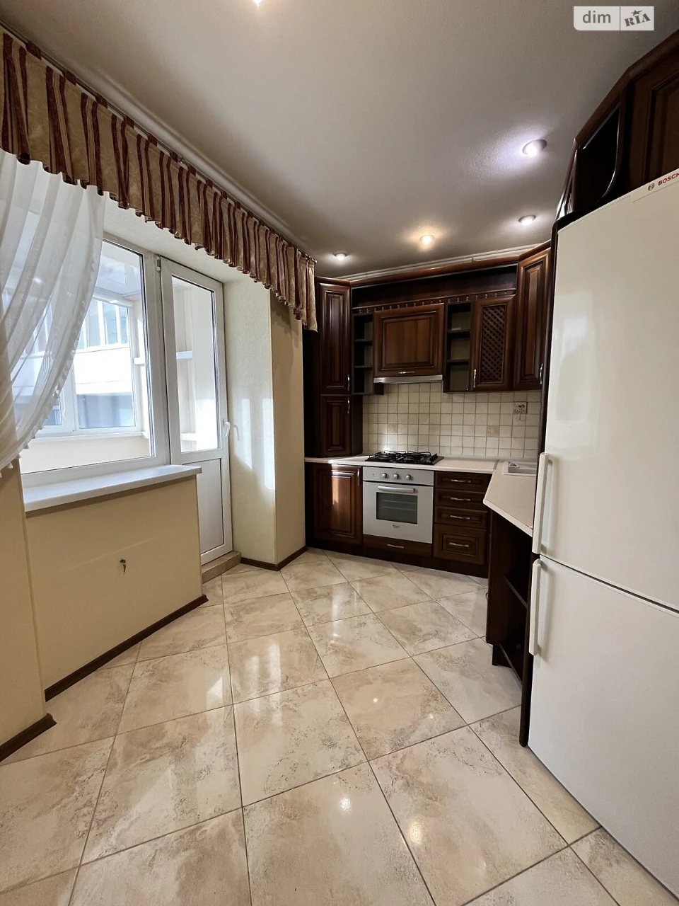 Sale of Apartment on Ozerna