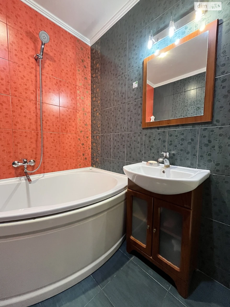 Sale of Apartment on Ozerna