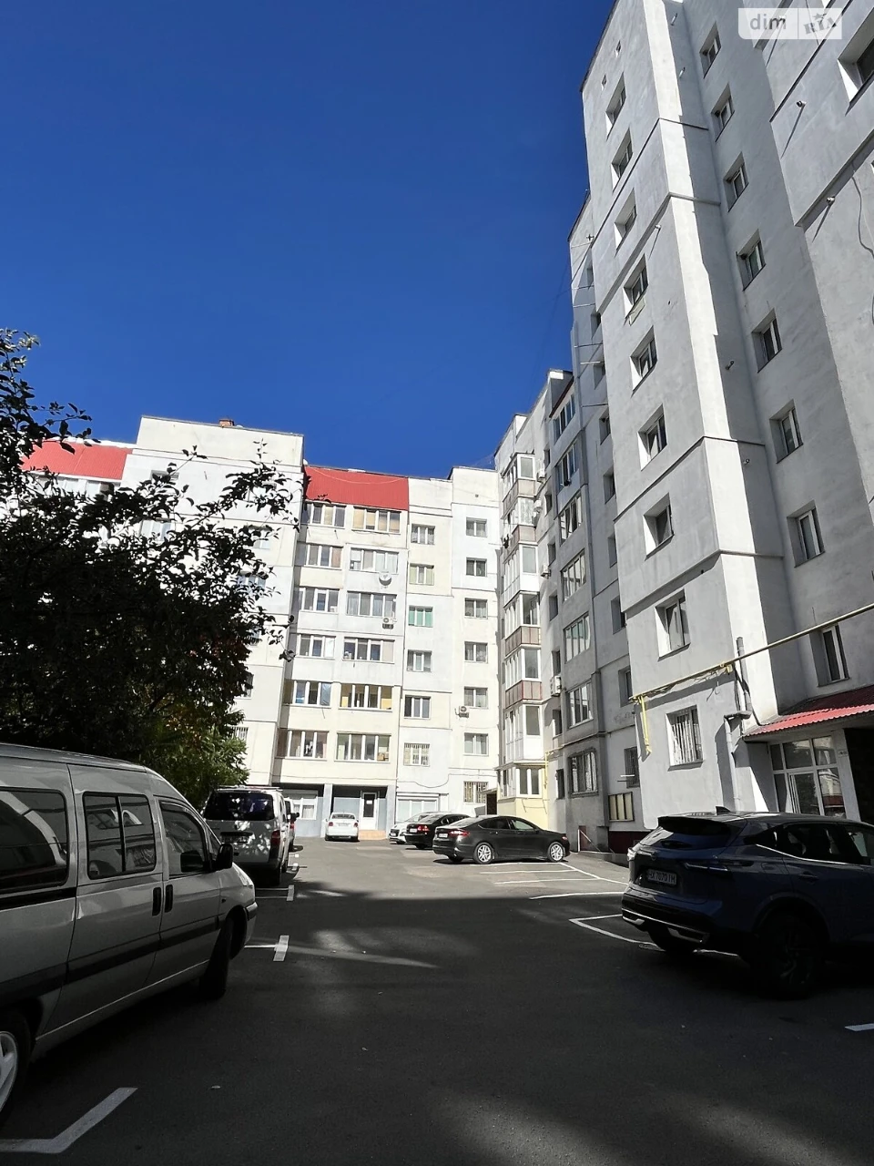 Sale of Apartment on Ozerna