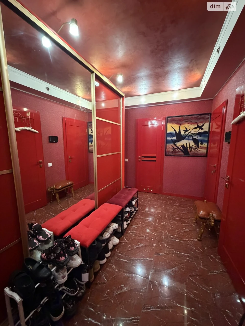 Apartment for Sale, Zalesnitsky