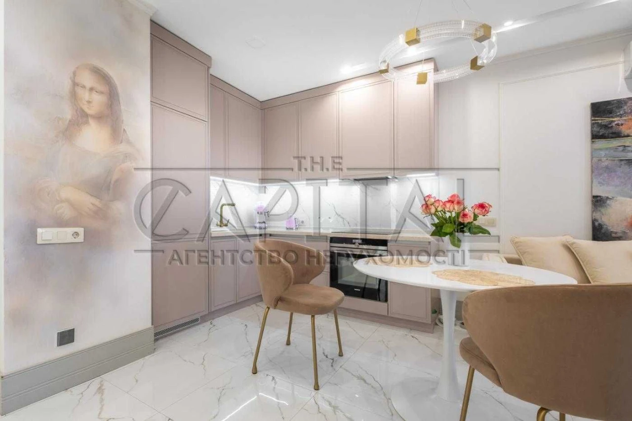 BEST PRICE! Sale of a one-bedroom apartment with DESIGNER renovation