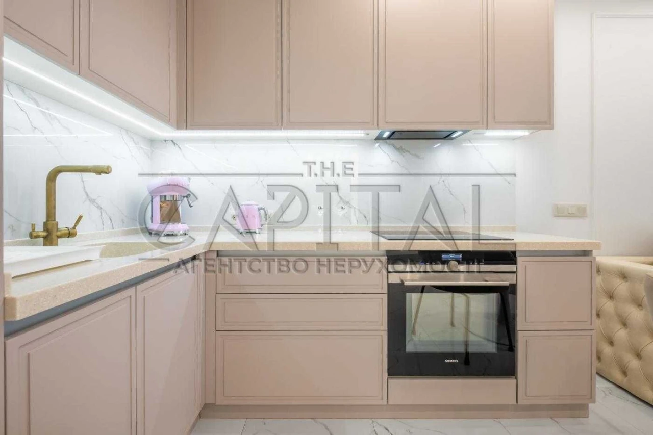 BEST PRICE! Sale of a one-bedroom apartment with DESIGNER renovation