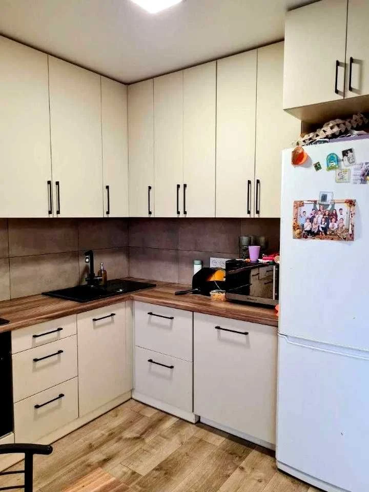 Продається 3-кімнатна квартира, проспект Аерокосмічний, м. Левада, 3/9