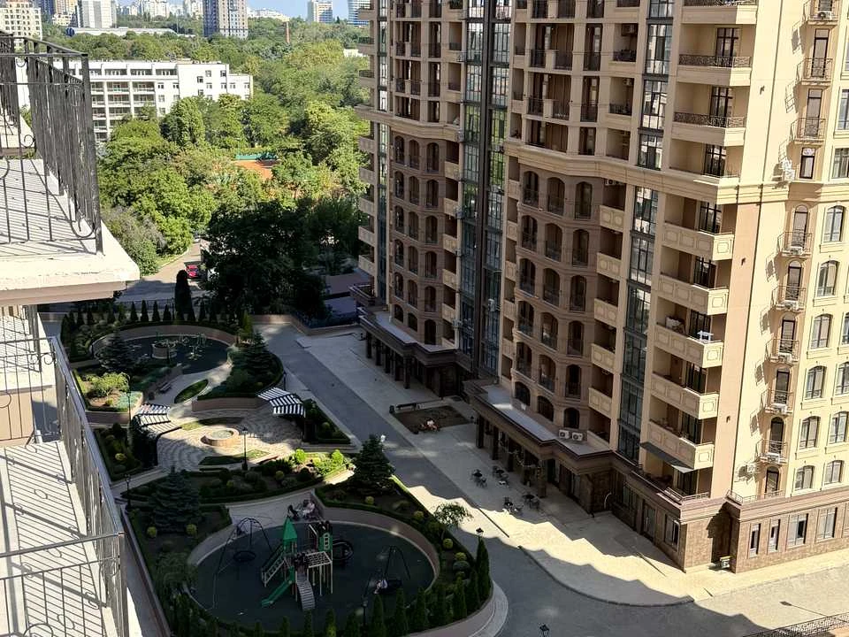 Apartment. Odesa, Genueska Street