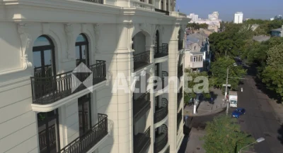 Однокомнатная  квартира в новом  доме, в Центре города