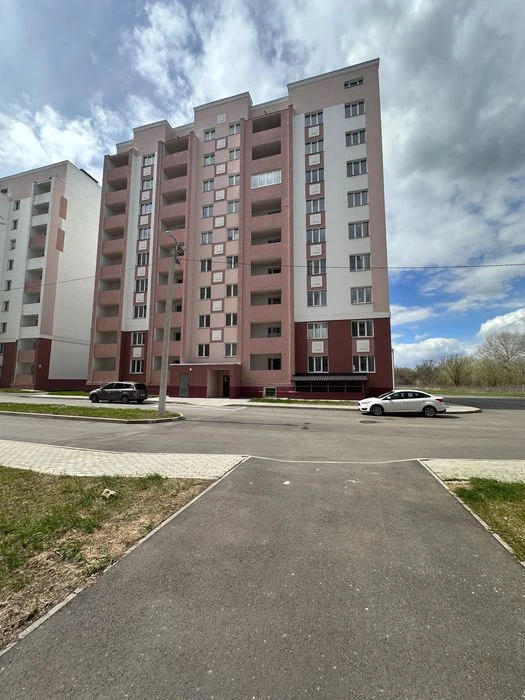 For sale apartment 54 m2 in a new building near the lake