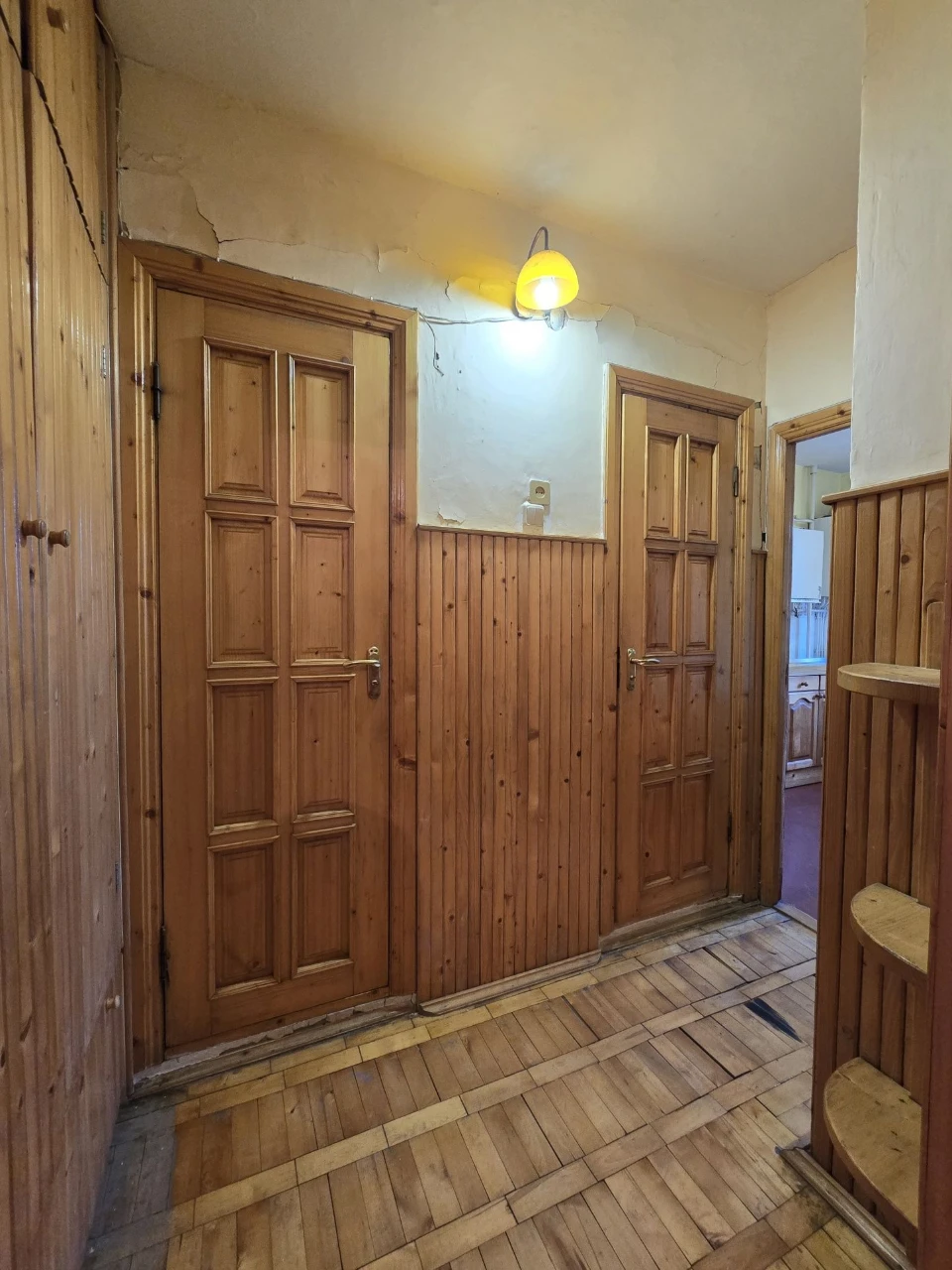 2-room apartment 46.7 m² / 2nd floor / Gas heating / For sale