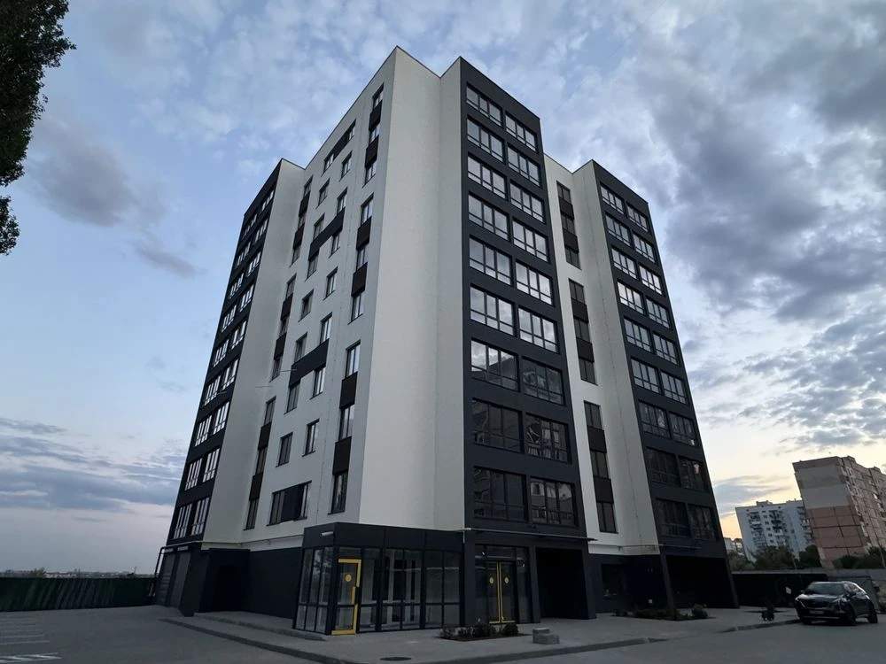 NO COMMISSION!! Sale of one-bedroom apartment in a new residential complex in the district