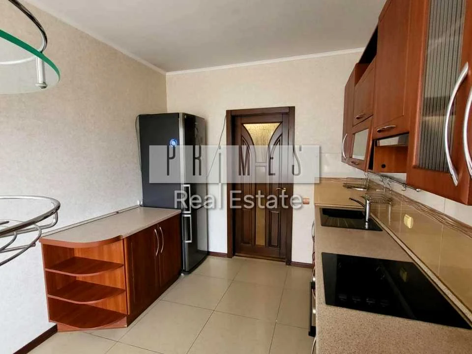 Apartment. Brestskiy Prospect, Kyiv