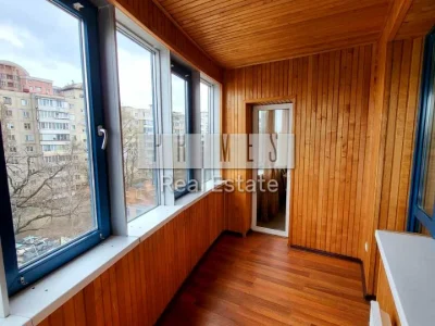 Apartment. Brestskiy Prospect, Kyiv