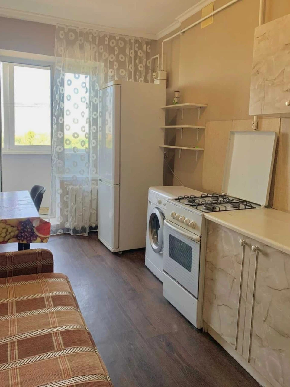 Spacious 1-bedroom apartment in Cheremushki, 48.5 m², gas house