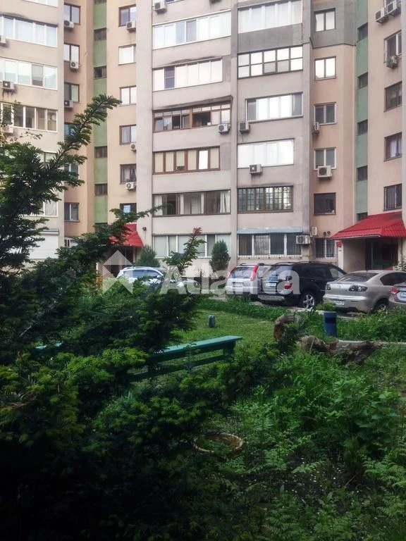 4-х комнатная квартира в новом доме на Фонтане.