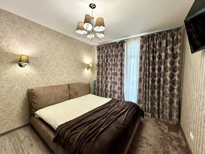 Продається 2-кімнатна квартира Нові Будинки, біля м. Армійська 3/5