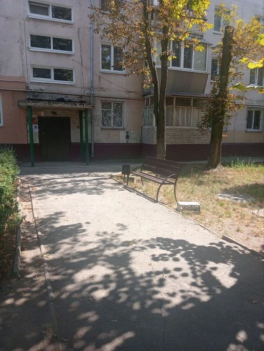 I will sell a 2-room apartment. 1/5, with a balcony.