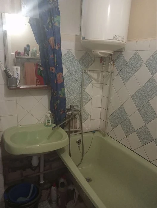 I will sell a 2-room apartment. 1/5, with a balcony.