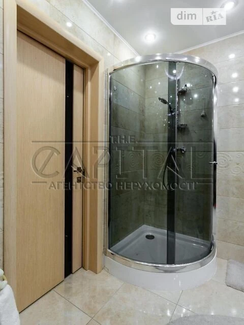Sale of 4-room apartment 163 sq. m on Holosiivskyi Avenue 30-B •