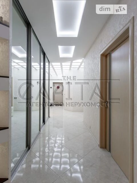 Sale of 4-room apartment 163 sq. m on Holosiivskyi Avenue 30-B •