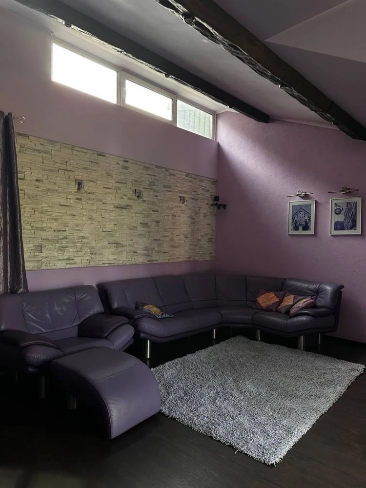Sale of townhouse with renovation in the city center