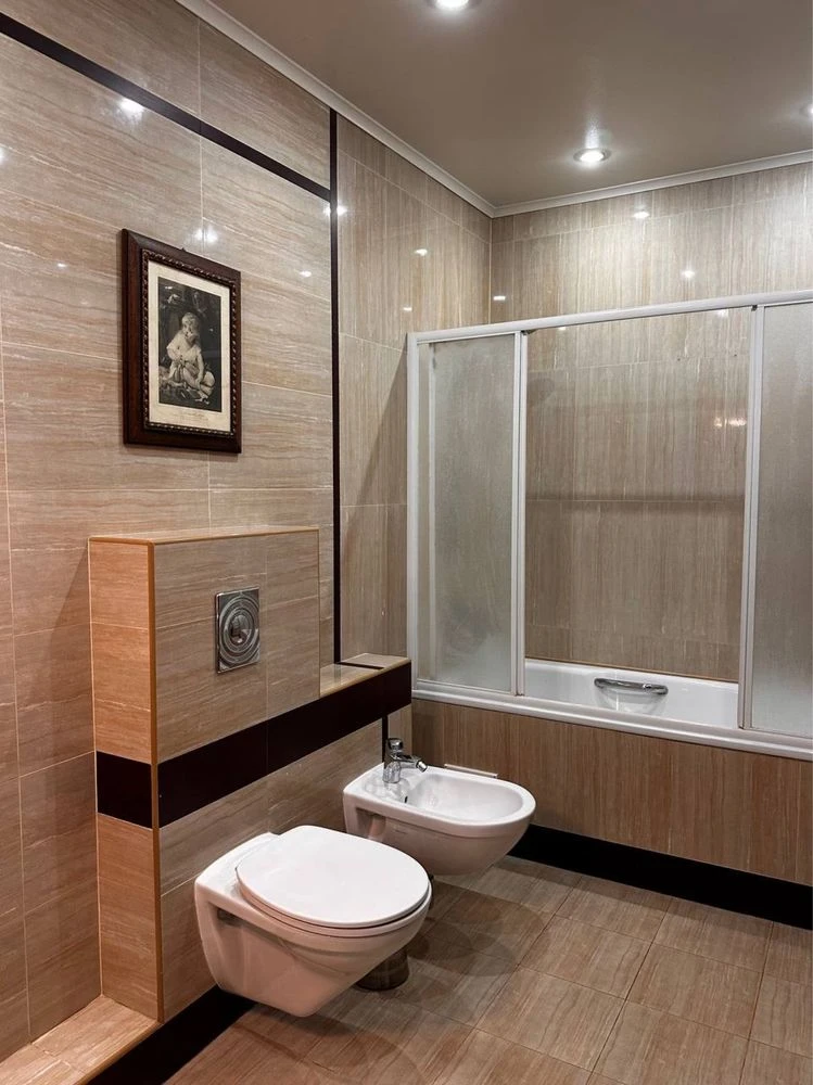 Sale of townhouse with renovation in the city center