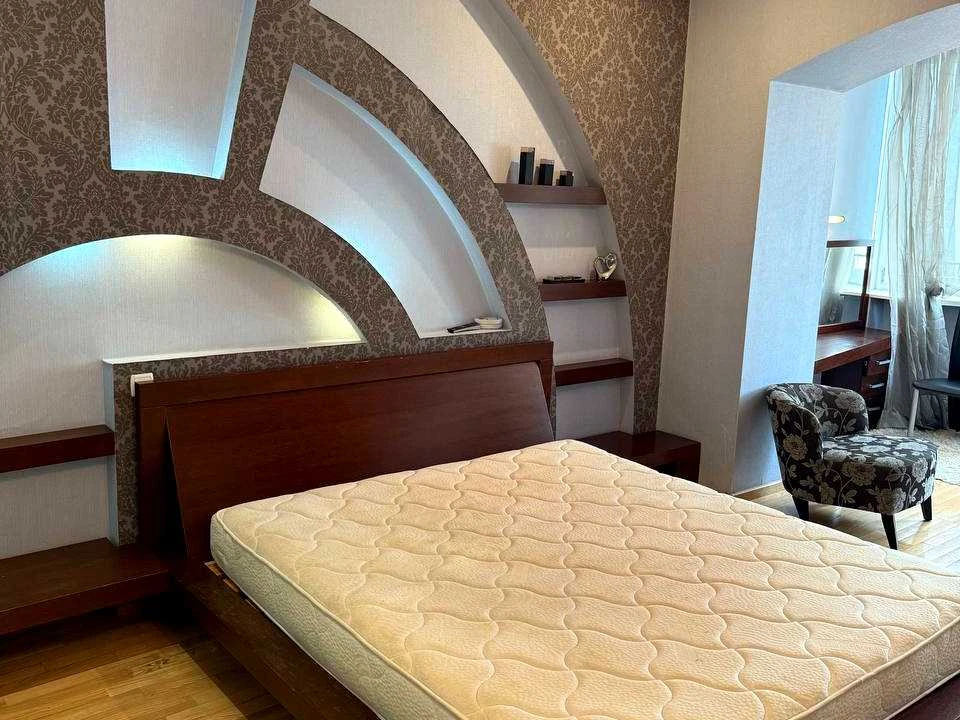 Квартира. Київ, вулиця Левка Лук'яненка
