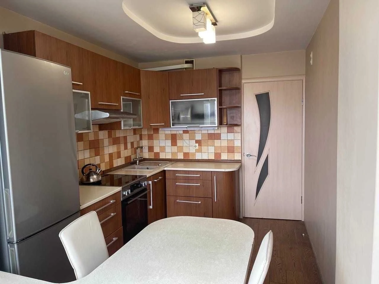 3-bedroom apartment with renovation and parking space